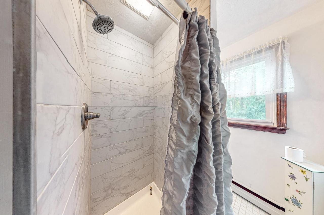Lake Shore Living Falmouth Ngoại thất bức ảnh